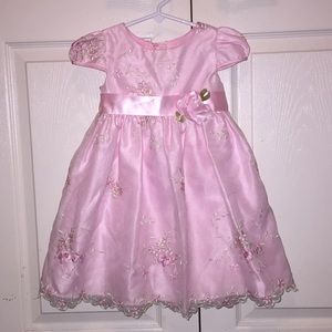 Girls dress